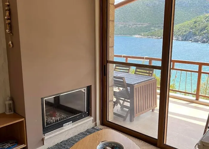 Apartment Into The Blue *